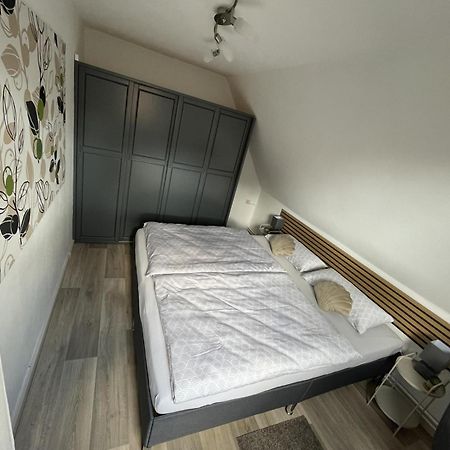 Ferienwohnung Alice Burhave Εξωτερικό φωτογραφία
